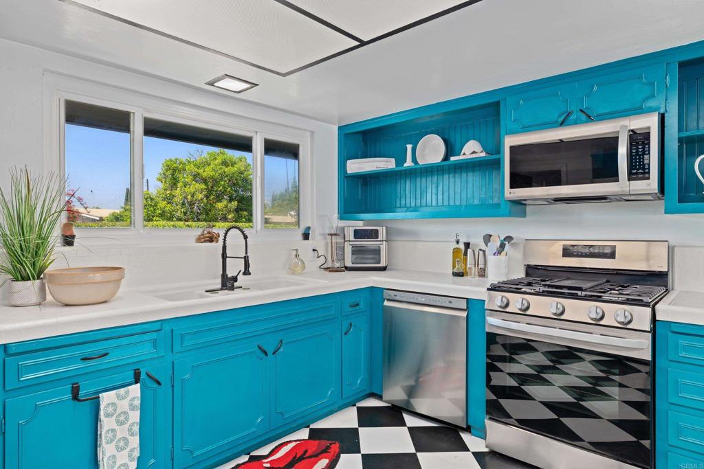 111 Avocado - photo 16