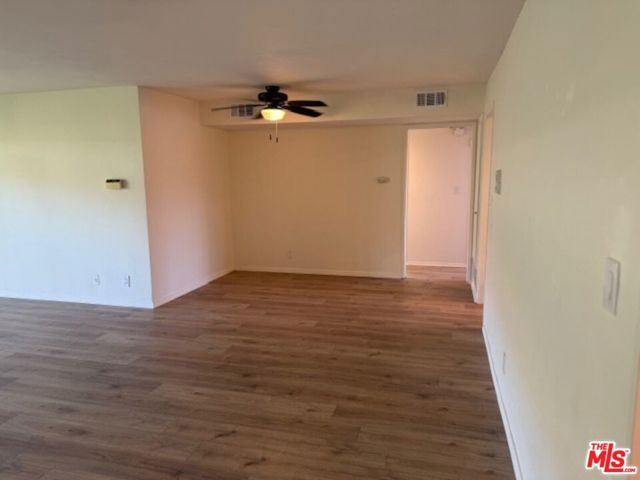 6771 Springpark Avenue, Los Angeles CA: https://media.crmls.org/mediaz/7eff292d-251e-4f33-a7a7-817e3f65a811.jpg