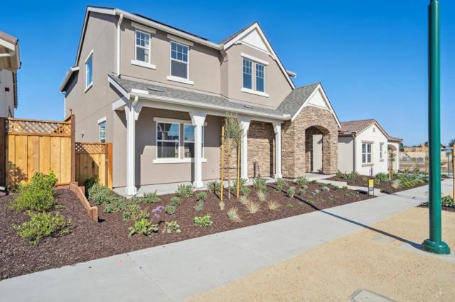 607 Santa Ynez Way, Marina CA: https://media.crmls.org/mediaz/7eff4ecf-2b70-45eb-bd48-a02621344b3a.jpg