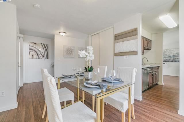 38627 Cherry Ln, Fremont CA: https://media.crmls.org/mediaz/7eff69c0-d444-4a59-b977-9fb88f7bed1d.jpg