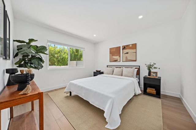 Image 20 of 39 For 72920 Somera Road