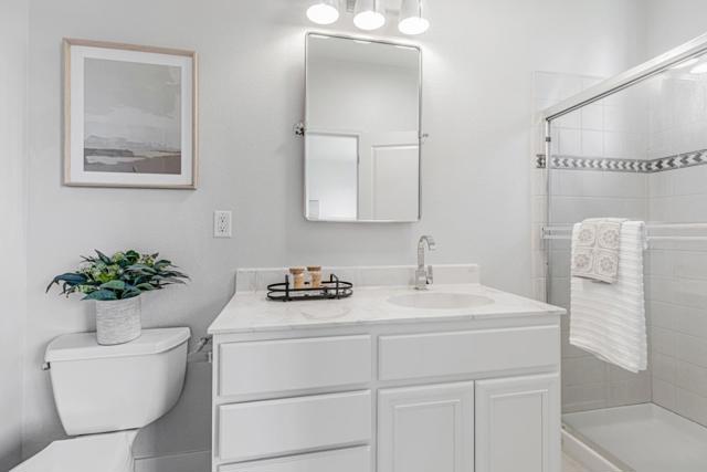 864 Powell, Hollister CA: https://media.crmls.org/mediaz/7f017e67-ac5d-4d32-b26b-71889ab4c8e2.jpg