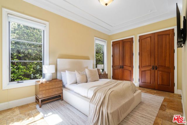 Image 13 of 38 For 919 Gretna Green Way