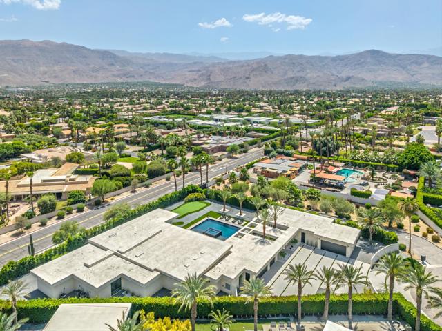 7 Makena Lane, Rancho Mirage CA: https://media.crmls.org/mediaz/7f02def0-3335-47d4-aef2-e24b19ea3c88.jpg