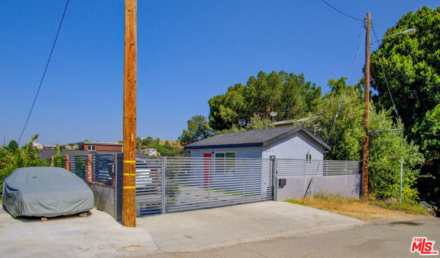 2617 Sierra Street, Los Angeles CA: https://media.crmls.org/mediaz/7f03f93c-1dc1-4d99-aa9b-58cee3ac919d.jpg