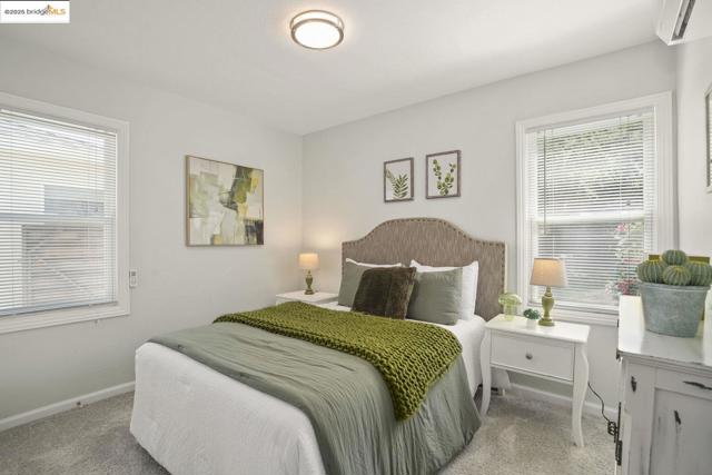 1400 San Carlos AVE, Concord CA: https://media.crmls.org/mediaz/7f040253-3758-48f2-a6c3-e81d28eb9467.jpg