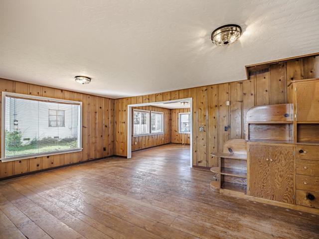 35 Sycamore Street, Watsonville CA: https://media.crmls.org/mediaz/7f044eb8-8010-4751-b4c2-ece379cae3ad.jpg