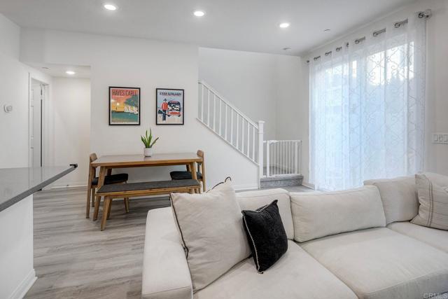 Detail Gallery Image 13 of 35 For 1374 Palo Verde Way, Vista,  CA 92083 - 3 Beds | 2/1 Baths