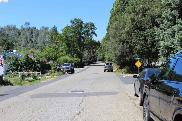 Image 18 of 20 For 536 Williams St