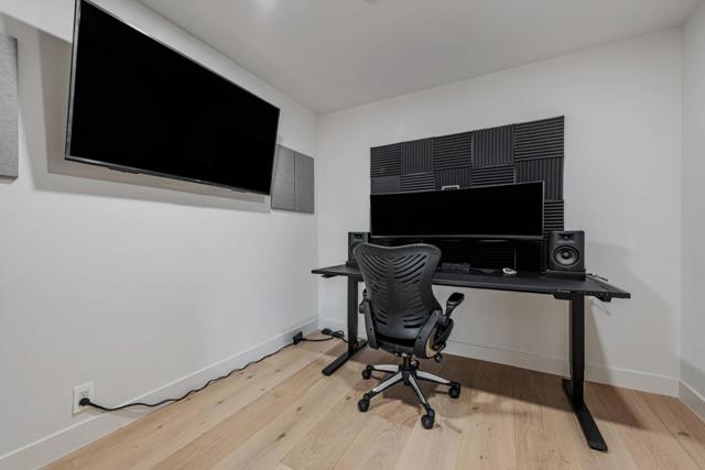 890 Wainwright Drive, San Jose CA: https://media.crmls.org/mediaz/7f0680fb-1c68-4ad2-944d-039a012d7d6d.jpg