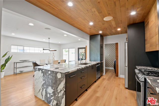 5681 E Vernon Street, Long Beach CA: https://media.crmls.org/mediaz/7f07a0ba-2d28-4185-b4b4-db6ef5ace1f0.jpg