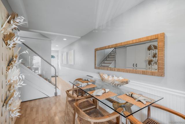 1623 Glorietta Blvd, Coronado CA: https://media.crmls.org/mediaz/7f086327-9f69-4221-bbe6-9fed7da1d45e.jpg