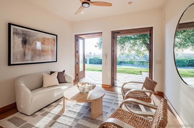 6884 El Camino Del Norte, Rancho Santa Fe CA: https://media.crmls.org/mediaz/7f087347-bd69-4dc1-b1c1-1a0abd2b2800.jpg
