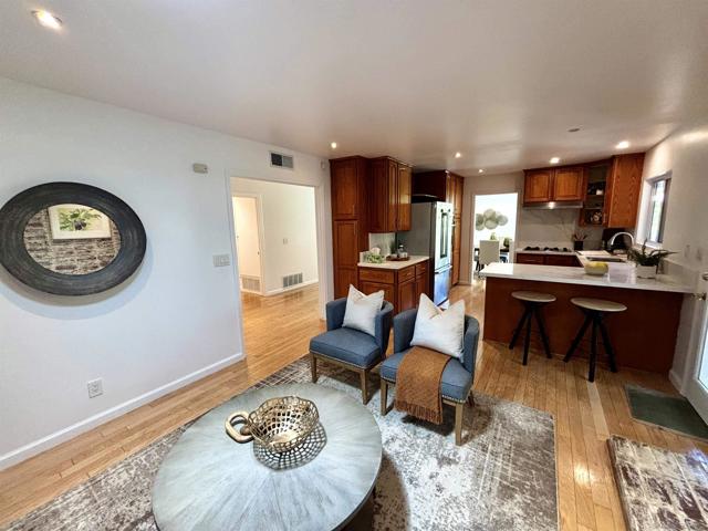 359 W Glenwood Ave, Fullerton CA: https://media.crmls.org/mediaz/7f08d888-17c8-412f-bb3d-7f67461ce283.jpg