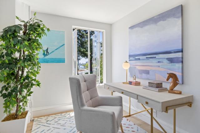 244 Lakeside Drive, Oakland CA: https://media.crmls.org/mediaz/7f09efe3-70e5-4ba5-8652-3f064488bad3.jpg