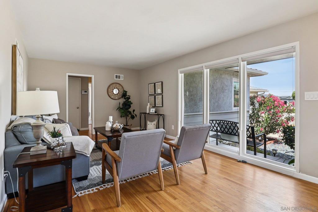 4901 Greenbrier - photo 4