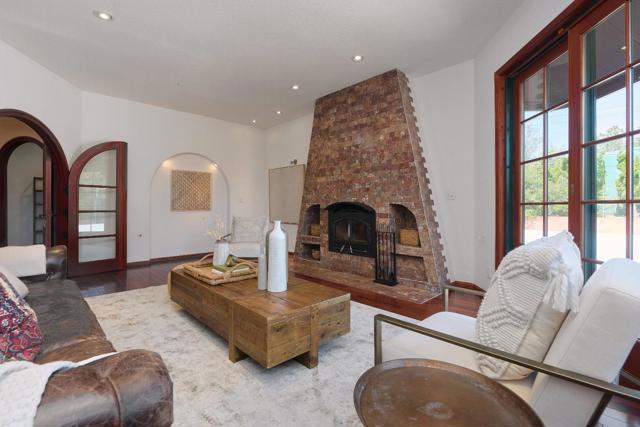 17035 Bohlman Road, Saratoga CA: https://media.crmls.org/mediaz/7f0d762d-f88e-47f7-87e4-1e981ac5d52f.jpg