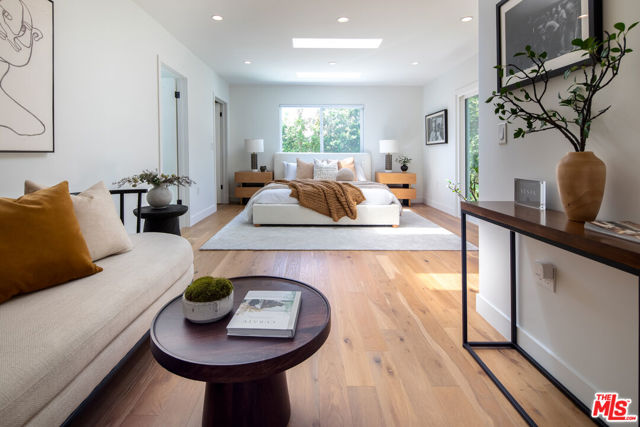 1363 S Curson Avenue, Los Angeles CA: https://media.crmls.org/mediaz/7f0dad53-de2b-4cd9-b226-ca3913062749.jpg