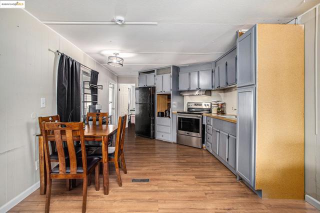 3301 Buchanan RD, Antioch CA: https://media.crmls.org/mediaz/7f0e1110-0f38-47e2-8b53-e4299e345b04.jpg