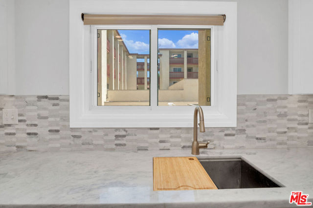 950 Main Street, El Segundo CA: https://media.crmls.org/mediaz/7f0f2d9f-2b4b-4fd3-bcd0-ad8d3286c1b6.jpg