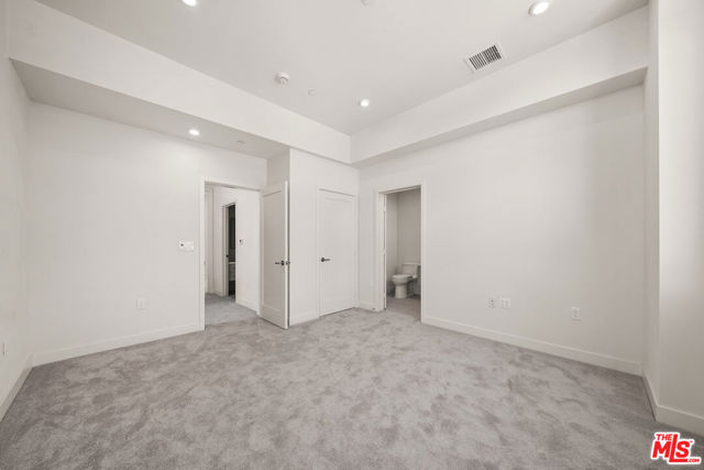 1204 N Orange, West Hollywood CA: https://media.crmls.org/mediaz/7f10af51-4a24-4601-bc9e-492789d52a2b.jpg