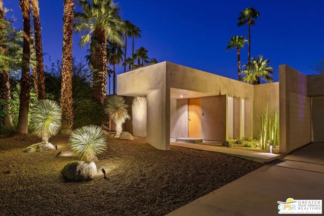 599 N Tercero Circle, Palm Springs, CA 92262