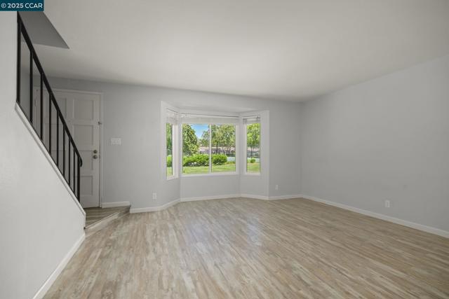 2830 Royal Ann Ln, Concord CA: https://media.crmls.org/mediaz/7f112f56-27c7-4576-9ceb-ab3a8d9b5b87.jpg