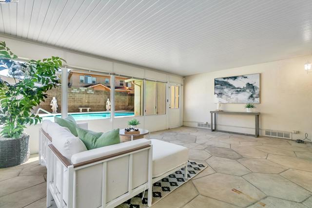 41519 Apricot Ln, Fremont CA: https://media.crmls.org/mediaz/7f114ea2-f268-4cd7-8d0e-0c9a17212f66.jpg