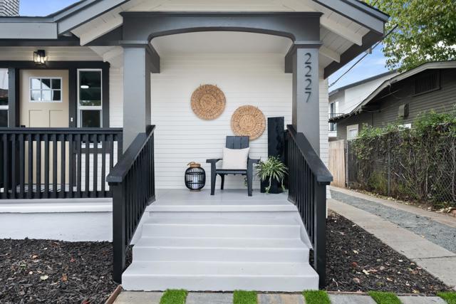 Front Image Thumbnail for CRPTP2600622