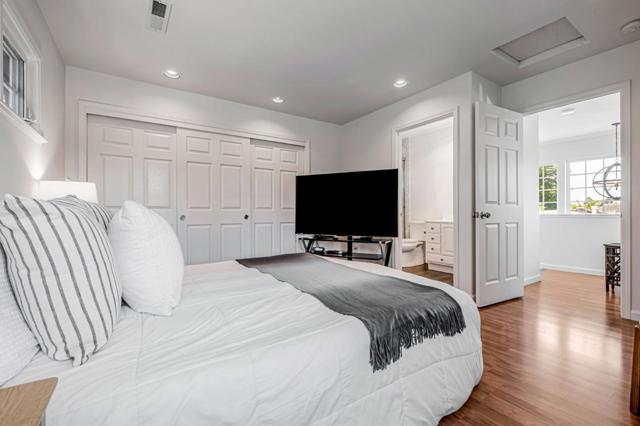 1740 47th Avenue, Capitola CA: https://media.crmls.org/mediaz/7f1377d4-0f11-459c-9a76-a530bbe78253.jpg