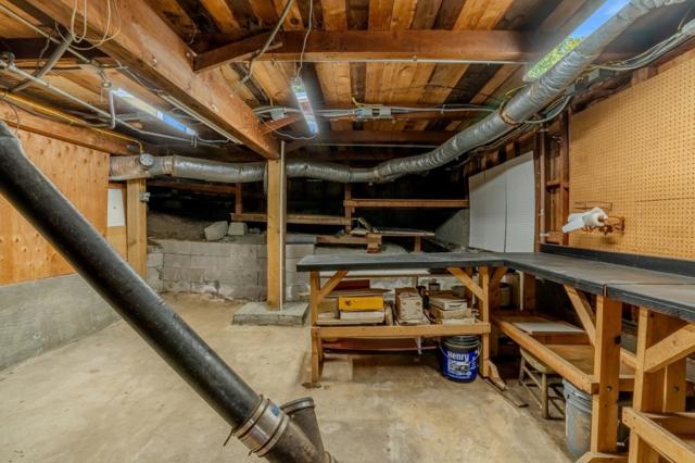 731 Rockaway Beach Avenue, Pacifica CA: https://media.crmls.org/mediaz/7f140209-d798-4862-b7bf-388ef27f5ec6.jpg