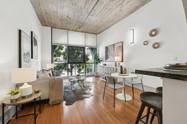 1 S Park Street, San Francisco CA: https://media.crmls.org/mediaz/7f14f7b1-b566-4fd2-9e2a-82b6a8cc074f.jpg