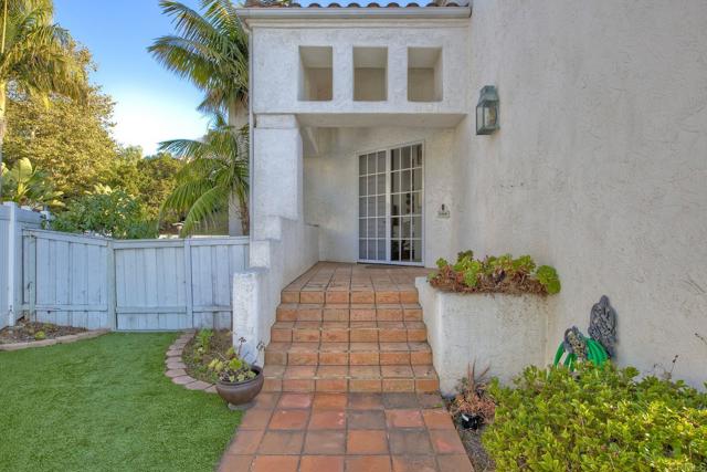 Image 11 of 69 For 4981 Marin Drive