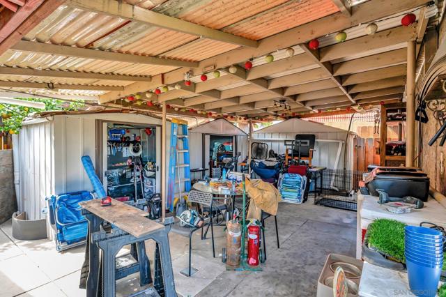12004 06 Winter Gardens Dr, Lakeside CA: https://media.crmls.org/mediaz/7f15d12a-d0c8-4414-b32d-3f610688875c.jpg