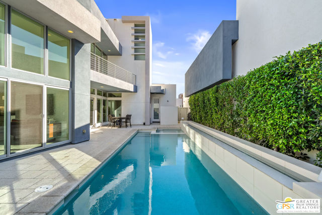 431 Suave Lane, Palm Springs CA: https://media.crmls.org/mediaz/7f16b69a-09da-446f-a65f-33db8528a52a.jpg