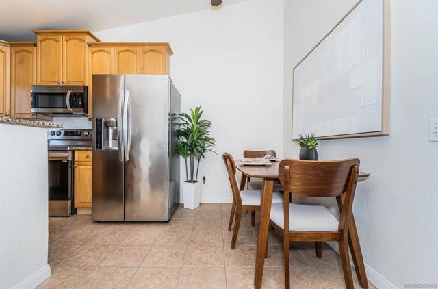 4353 Felton St, San Diego CA: https://media.crmls.org/mediaz/7f16e747-150b-4531-9063-8545dbe04da1.jpg