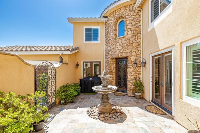 Detail Gallery Image 7 of 51 For 31912 via Santa Elena, Winchester,  CA 92596 - 5 Beds | 4 Baths