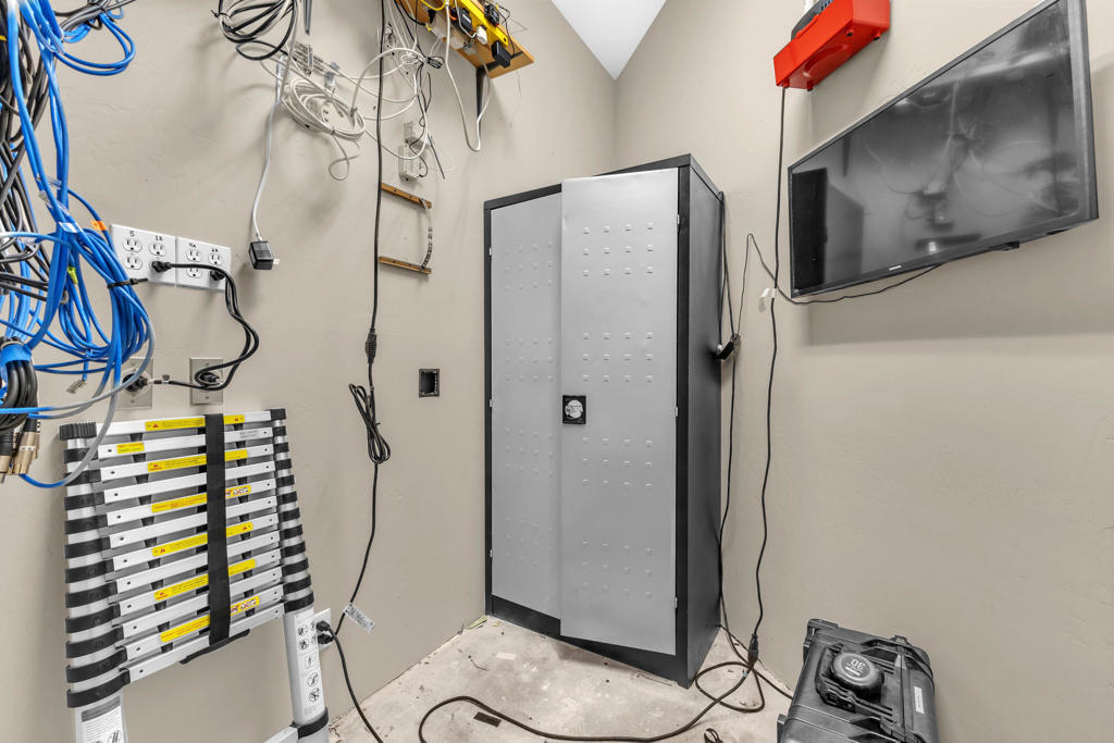 MLS #219133550PS img 39