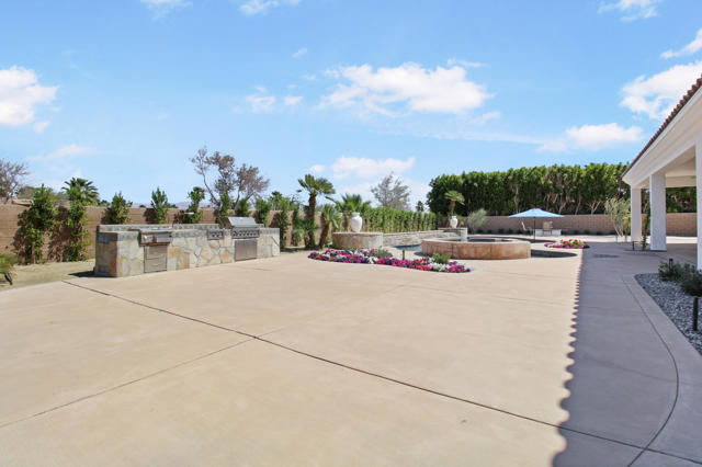 80262 Amazon Avenue, Indio CA: https://media.crmls.org/mediaz/7f1a6ce6-3651-4dc3-9ded-e1b5c348135d.jpg