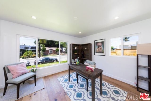 885 Kincaid Avenue, Inglewood CA: https://media.crmls.org/mediaz/7f1b86e8-daa8-413f-b6f2-c27d80f11cb4.jpg
