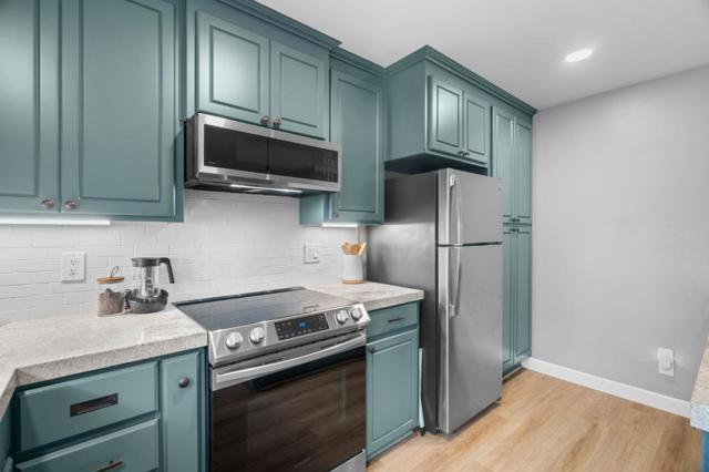 4586 Cimarron River Court, San Jose CA: https://media.crmls.org/mediaz/7f1ba63b-cbe4-4d60-82a8-d7ef50e34f6c.jpg