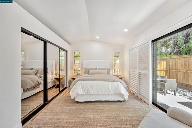 4 Benedita Pl, Moraga CA: https://media.crmls.org/mediaz/7f1bd8c1-9276-42c5-87e4-e59263b45f25.jpg