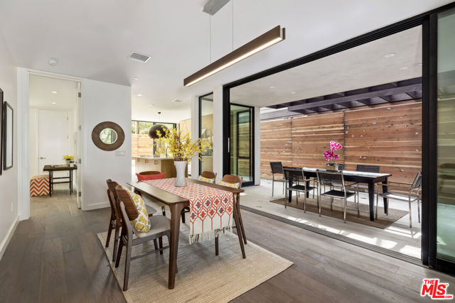 139 Hollister Avenue, Santa Monica CA: https://media.crmls.org/mediaz/7f1c4e4d-b556-42bd-a40d-6d5d261544a8.jpg