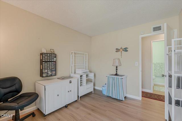 Detail Gallery Image 23 of 39 For 550 Holly Ave, Oxnard,  CA 93036 - 3 Beds | 2 Baths