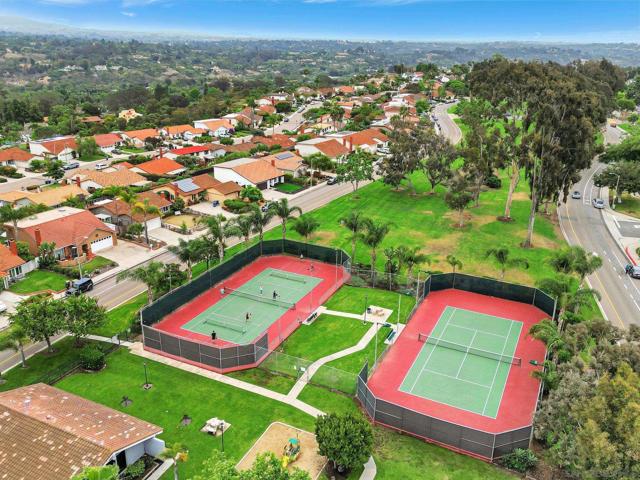 349 N Willowspring Dr, Encinitas CA: https://media.crmls.org/mediaz/7f1dd143-2097-44be-b26f-37815e173deb.jpg