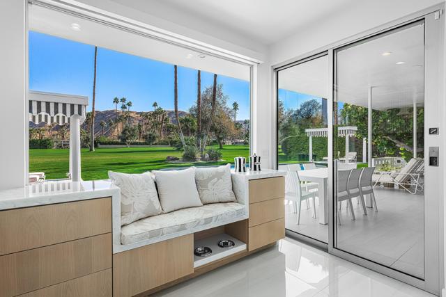 2622 S Calle Palo Fierro, Palm Springs CA: https://media.crmls.org/mediaz/7f1dd7d6-fb43-4046-b9a0-2d9450039340.jpg