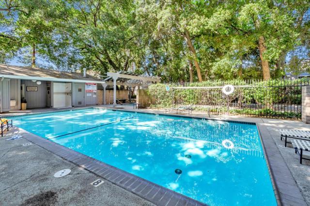 5022 Treaty Court, San Jose CA: https://media.crmls.org/mediaz/7f1dfe03-68a6-4968-9893-7ae81dad9e20.jpg