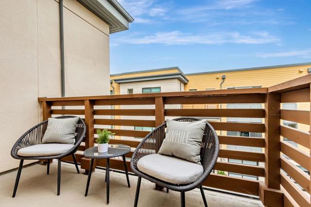 16009 Bartlett Court, Los Gatos CA: https://media.crmls.org/mediaz/7f1f1e3e-195e-4f0b-9c9b-df1cbe97cf92.jpg
