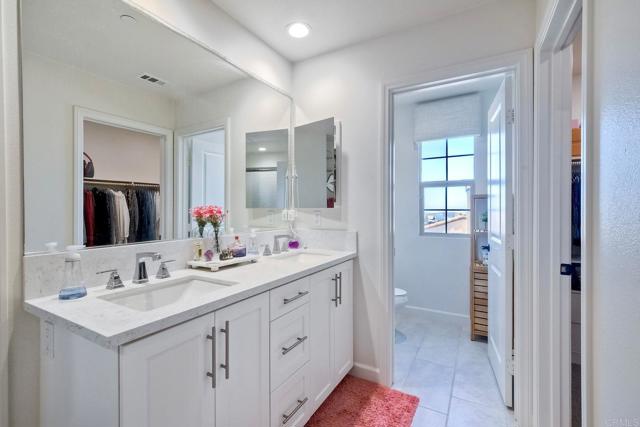 899 Slate Street, San Marcos CA: https://media.crmls.org/mediaz/7f20a154-531e-4822-8af9-6ac4b2ef1007.jpg