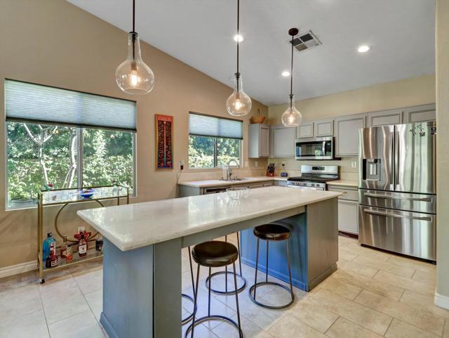 Image 26 of 30 For 69738 Kent Place